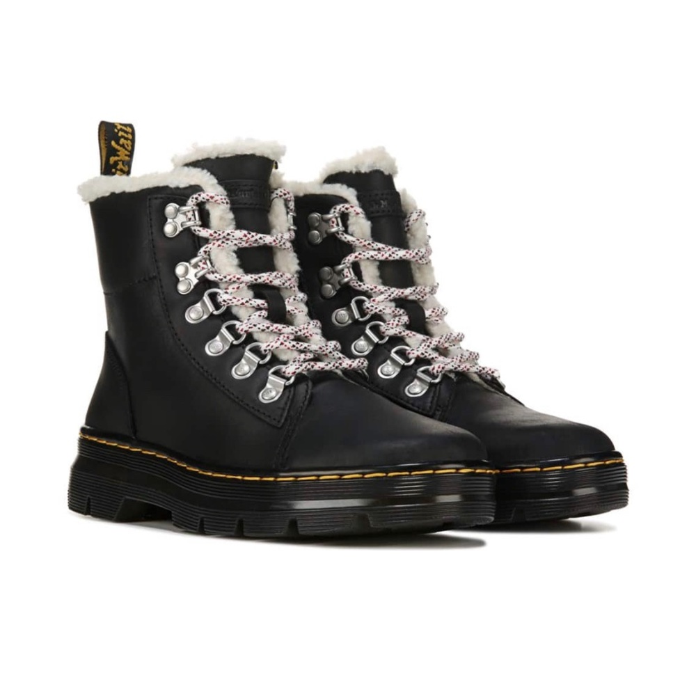 Women’s Dr. Martens Combs Fur Lined boots Size 8